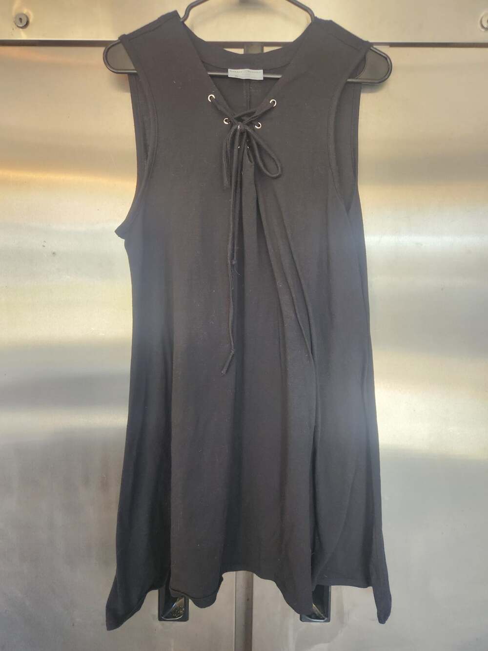 Bobbie Brooks Womens Sleeveless Tunic Top XL Black Lace Up Neck Stretch Casual
